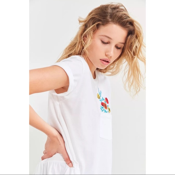 UO Future State Wildflower Peplum Tee - Picture 4 of 6